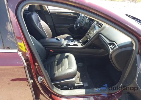 2017 Ford Fusion Se z USA, uszkodzony, nr VIN 3FA6P0HD3HR153535